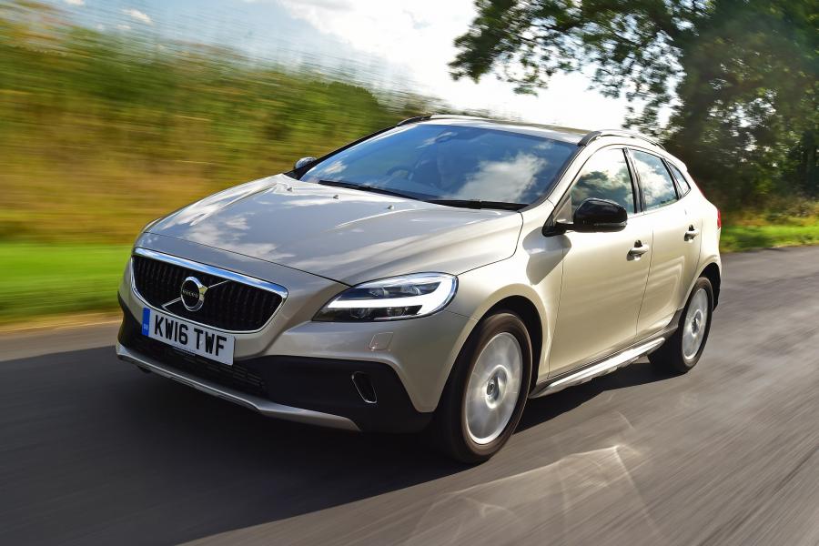  Volvo V40 D2 Cross Country 2016 года  (UK) (фото 3 из 7)